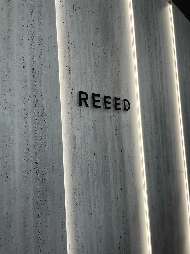 REEEDの内観・外観1
