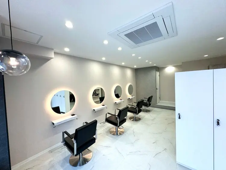 LEA'NA【レアナ】｜ケアブリーチ/ダブルカラー/髪質改善の内観・外観1