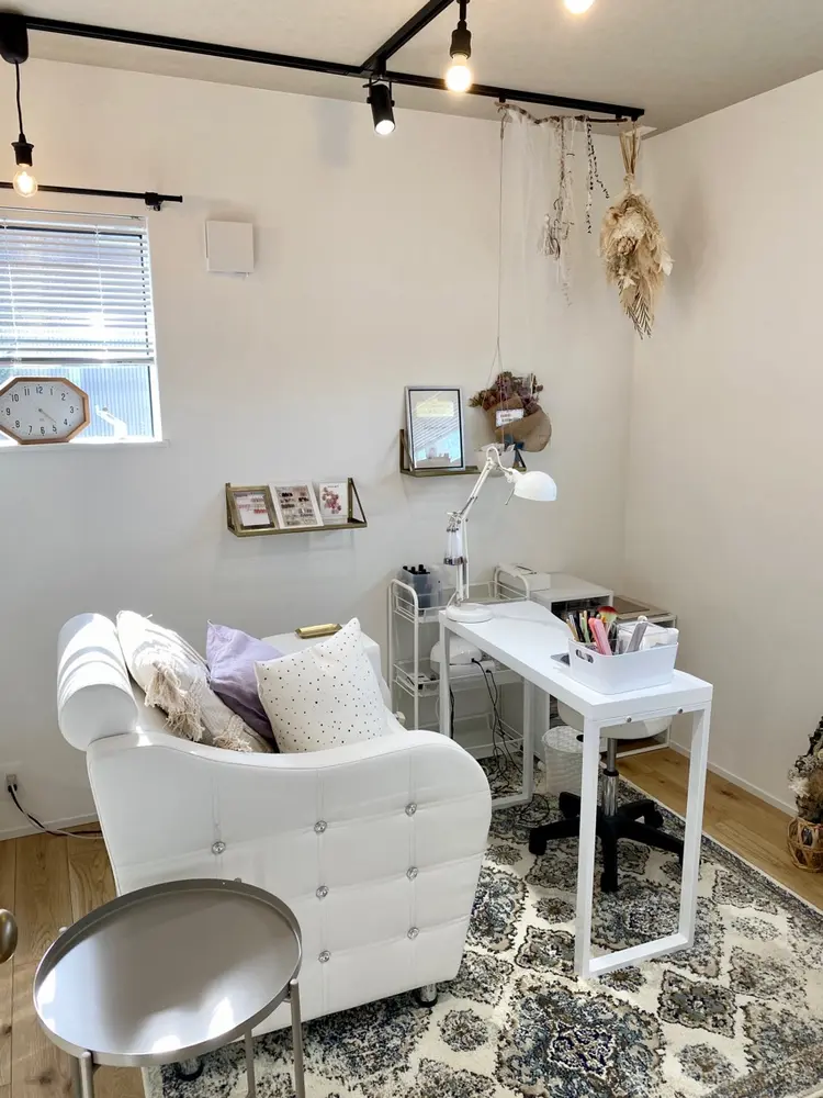 nno  nail   エヌノネイルの内観・外観1