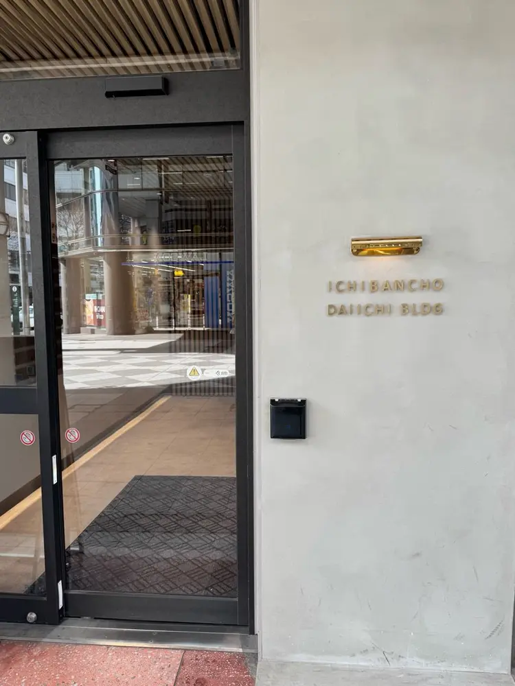 Reyelashの内観・外観2