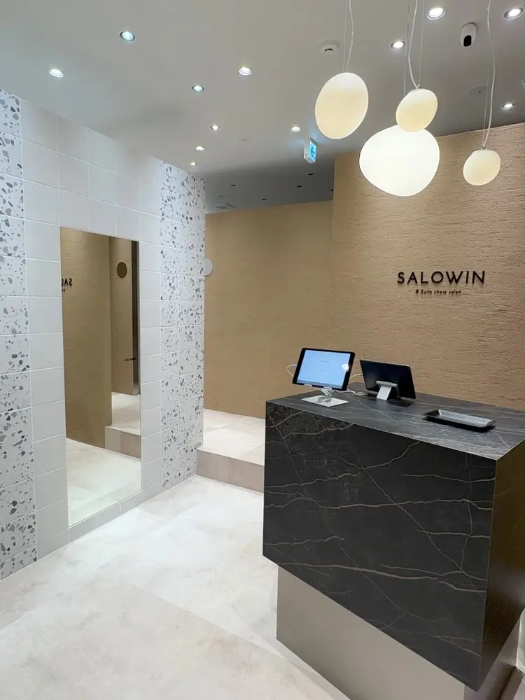 SALOWIN京都河原町suite店の内観・外観1