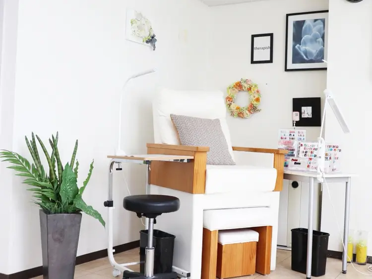 ネイルサロン therapish nailの内観・外観2