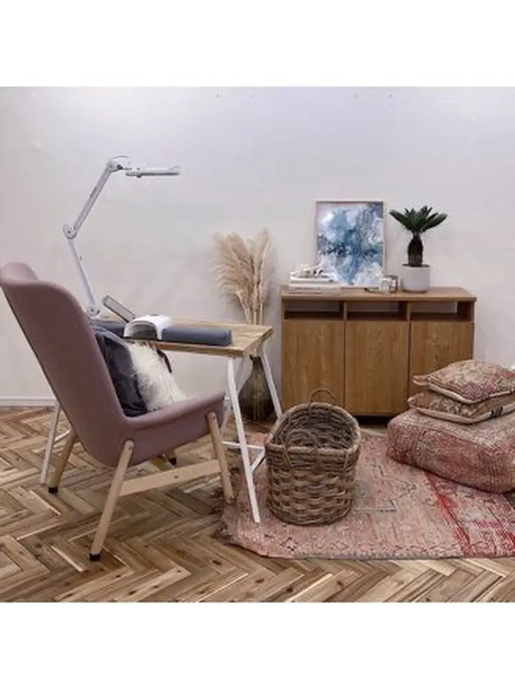 Colors  Nailの内観・外観1