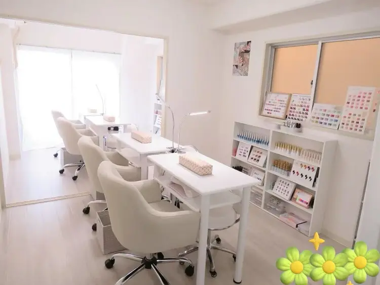KIKI Nailの内観・外観2