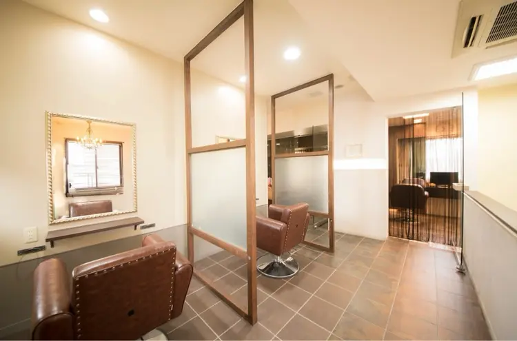 CLOVER学園前の内観・外観2