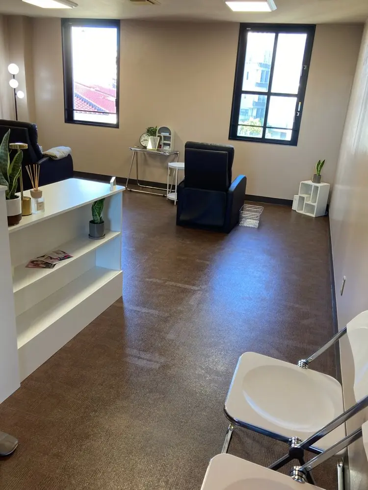 elua 那覇新都心おもろまち店の内観・外観2