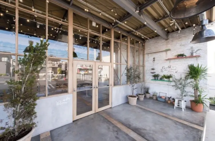 HARE & MAKE earth 入間店の内観・外観1