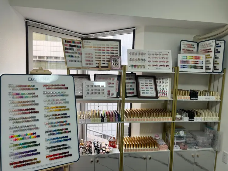 So nailの内観・外観1