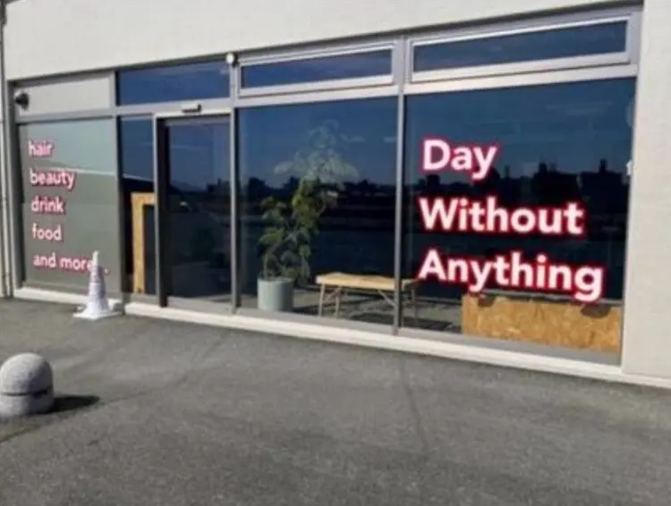daywithoutanythingの内観・外観1
