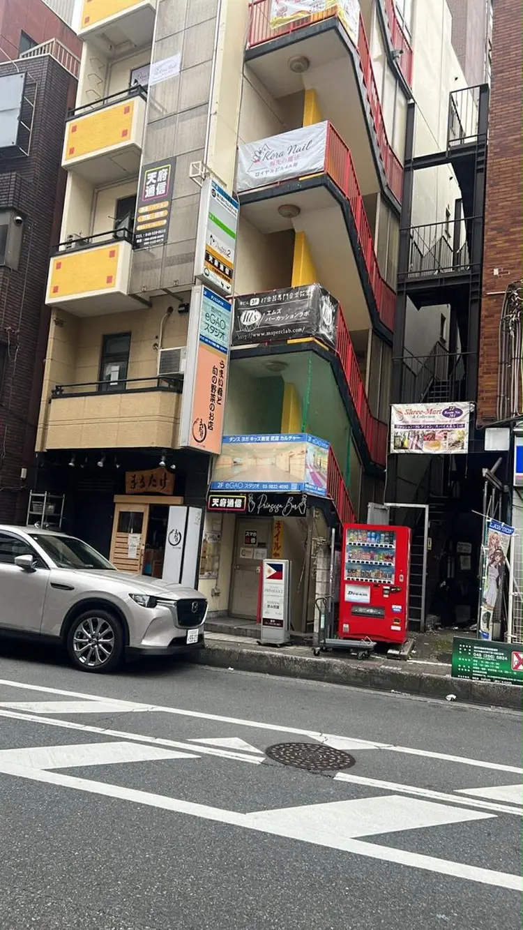 Kora Nailの内観・外観2