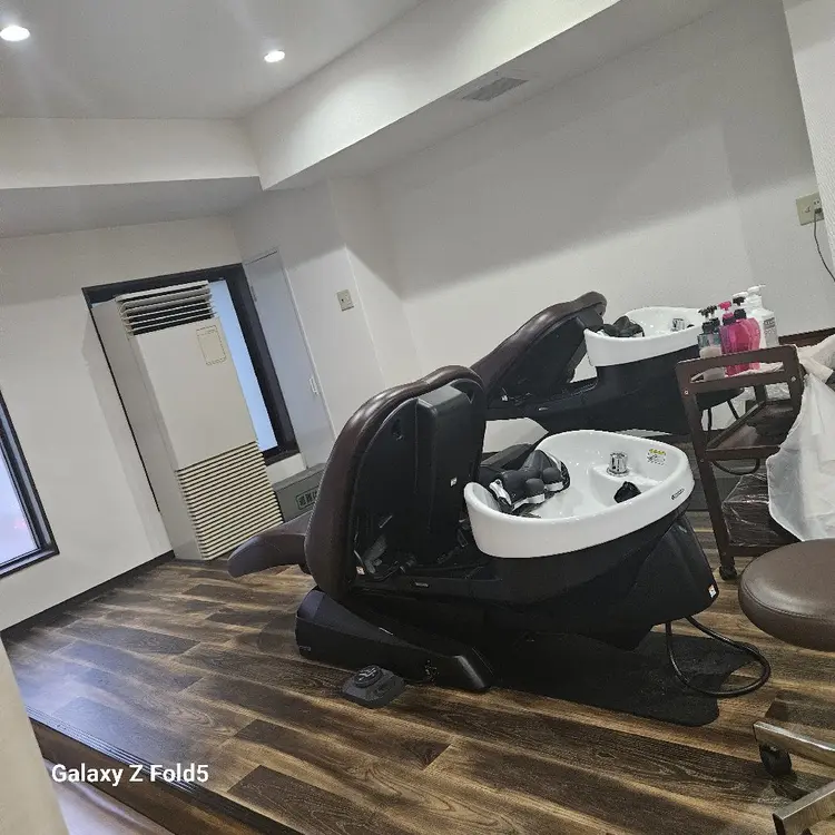 LOUVRE【ルーブル】の内観・外観1