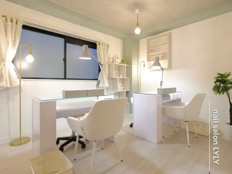 LYLY nail and beautyの内観・外観1