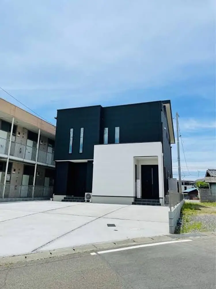 メナード伊勢崎宮子西店の内観・外観1