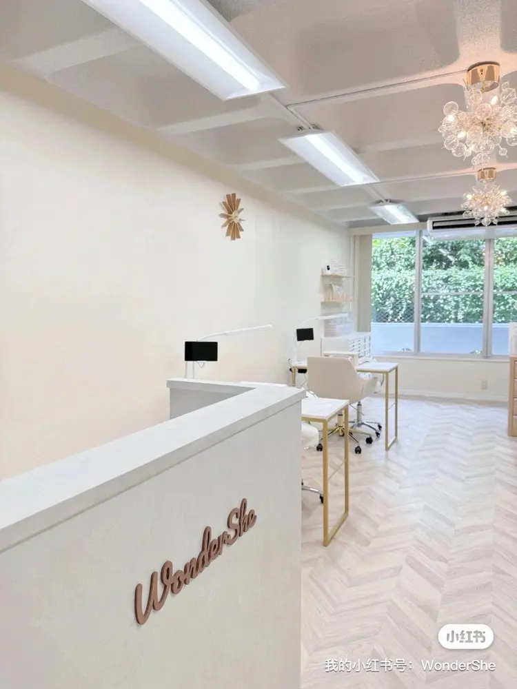 WonderShe nailsalon 表参道の内観・外観1