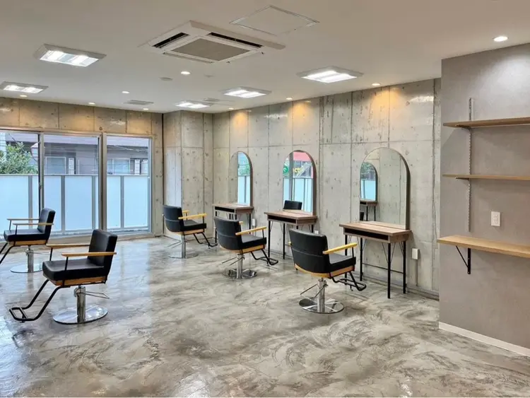 &SONSの内観・外観1