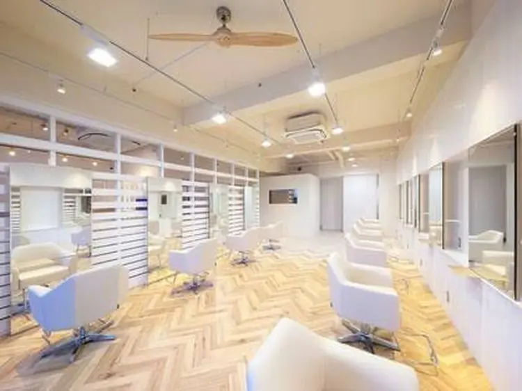 オーロ西大寺の内観・外観2