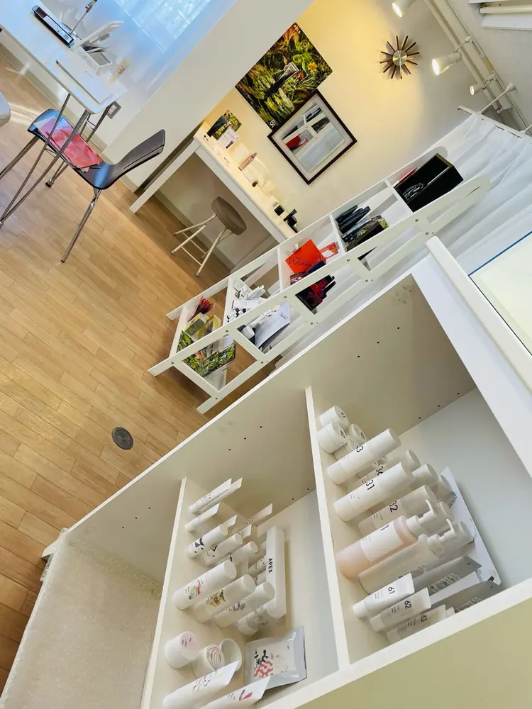 POLA  Lafeek   石山店の内観・外観3