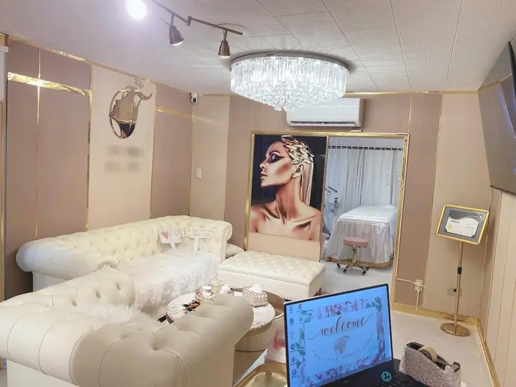 le luxe nailsの内観・外観2