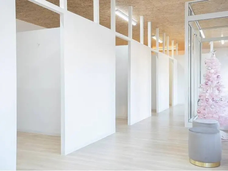 Limier 高岡店の内観・外観1