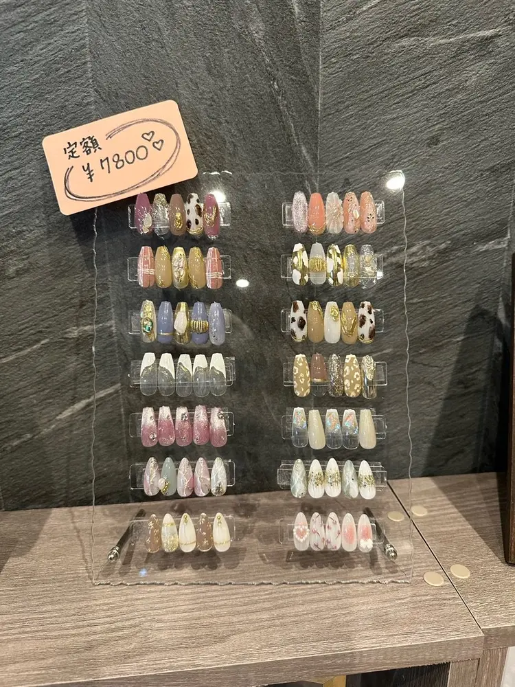 sigh nailの内観・外観2