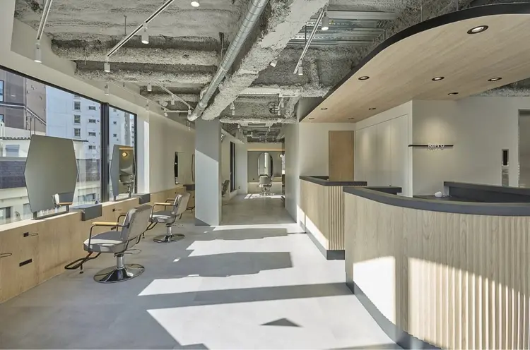 Reproの内観・外観1