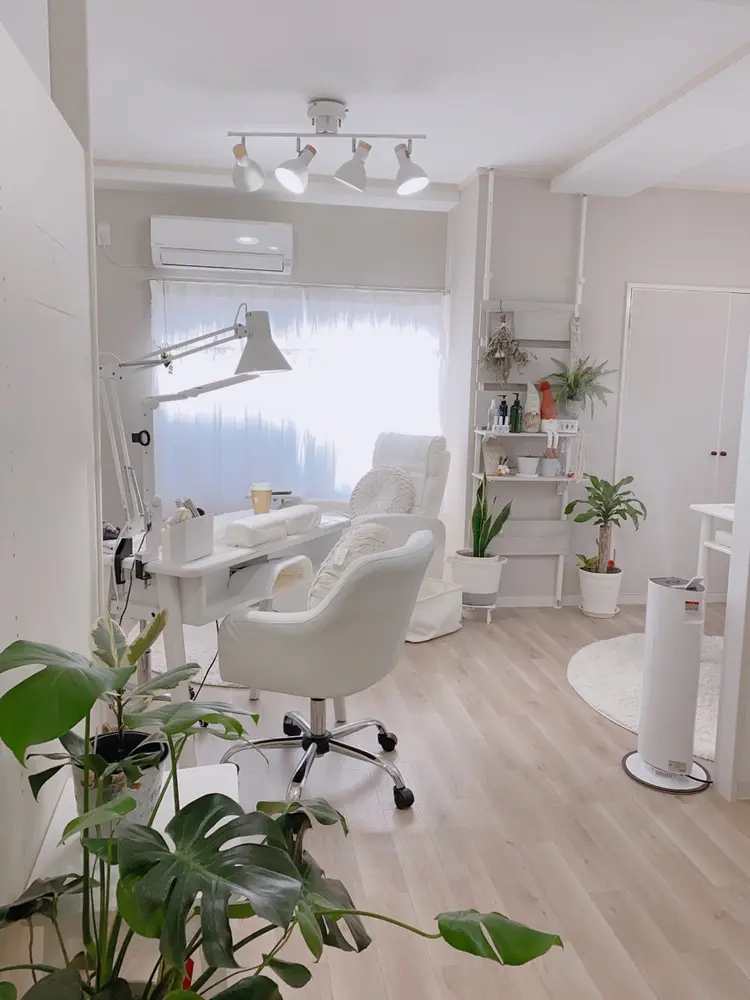 JINI NAILの内観・外観1