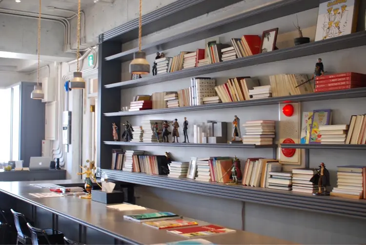 HANGOUTの内観・外観2