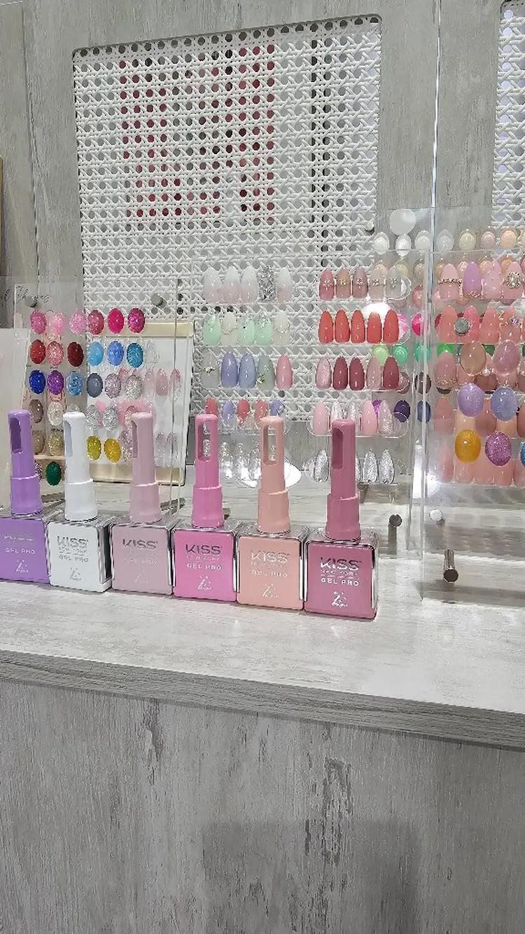 Ra: Nailの内観・外観1