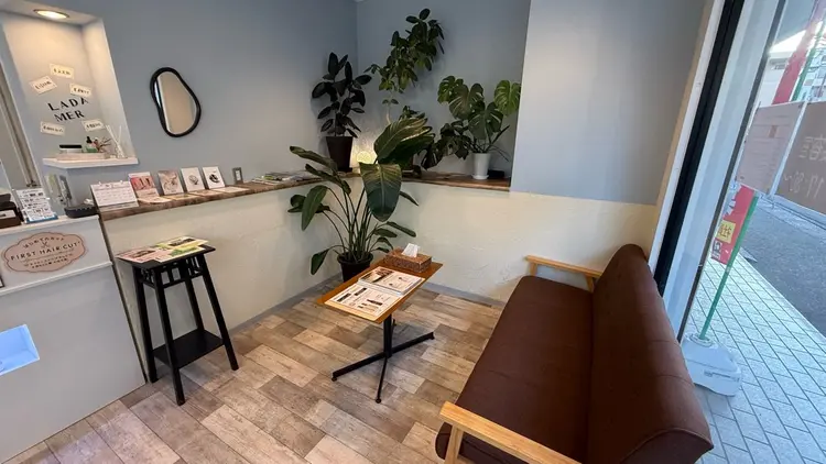 CHROMの内観・外観2