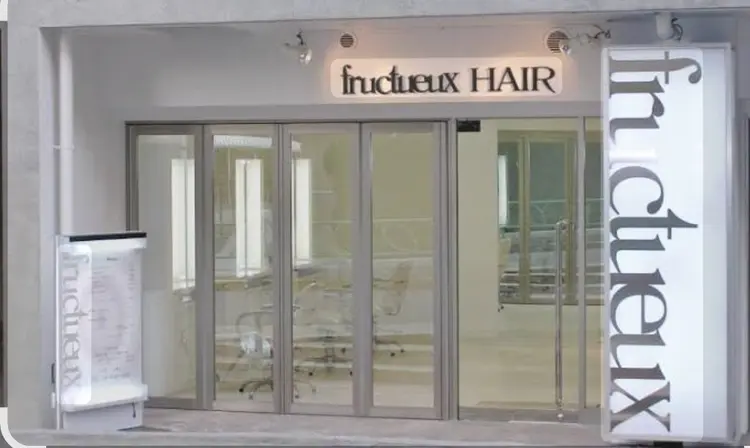 fructueuxuneの内観・外観1