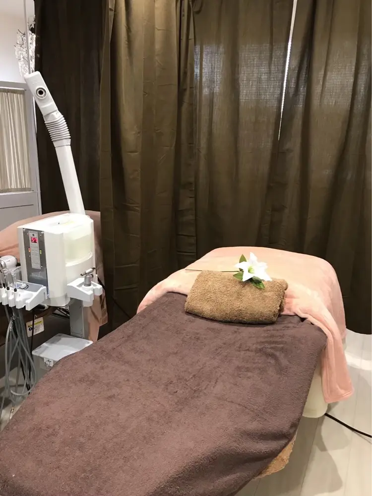 メナードフェイシャルサロン愛西渕高の内観・外観1