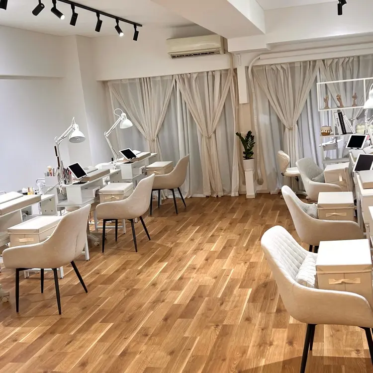 Lynn nailの内観・外観2