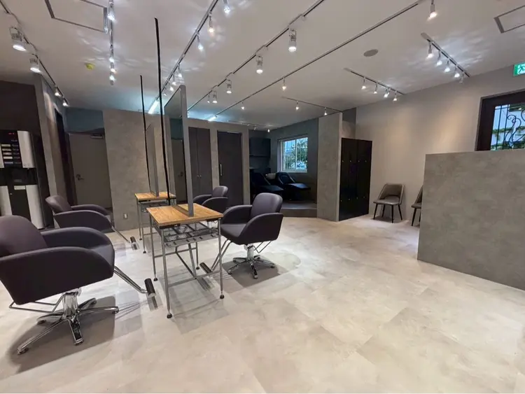 Lafith hair merry桂川店の内観・外観3