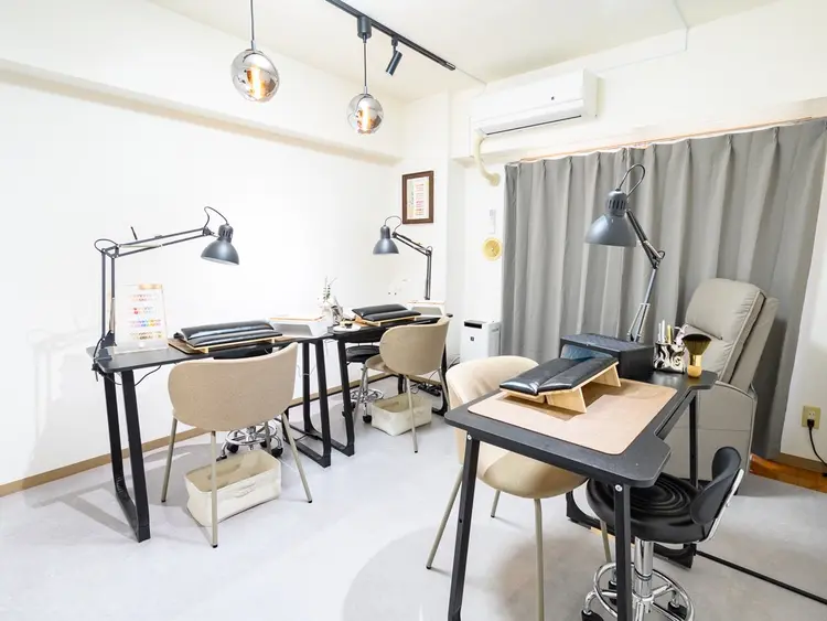 Lumi de nailsの内観・外観1