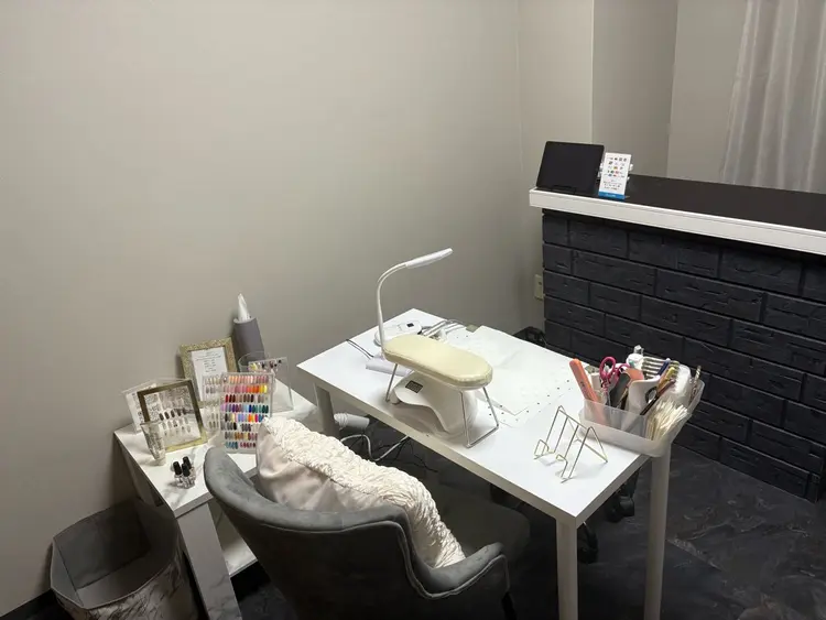 R’s nailの内観・外観1