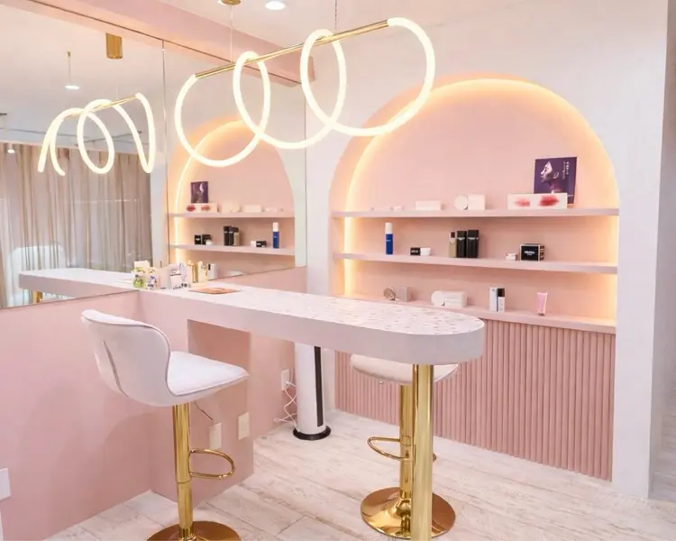 TRISHの内観・外観2