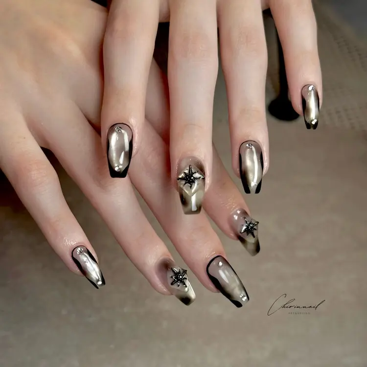 ちりんネイルの内観・外観2