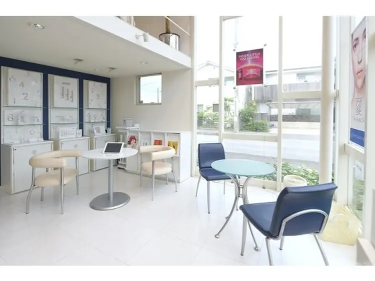 POLA三河安城店の内観・外観1