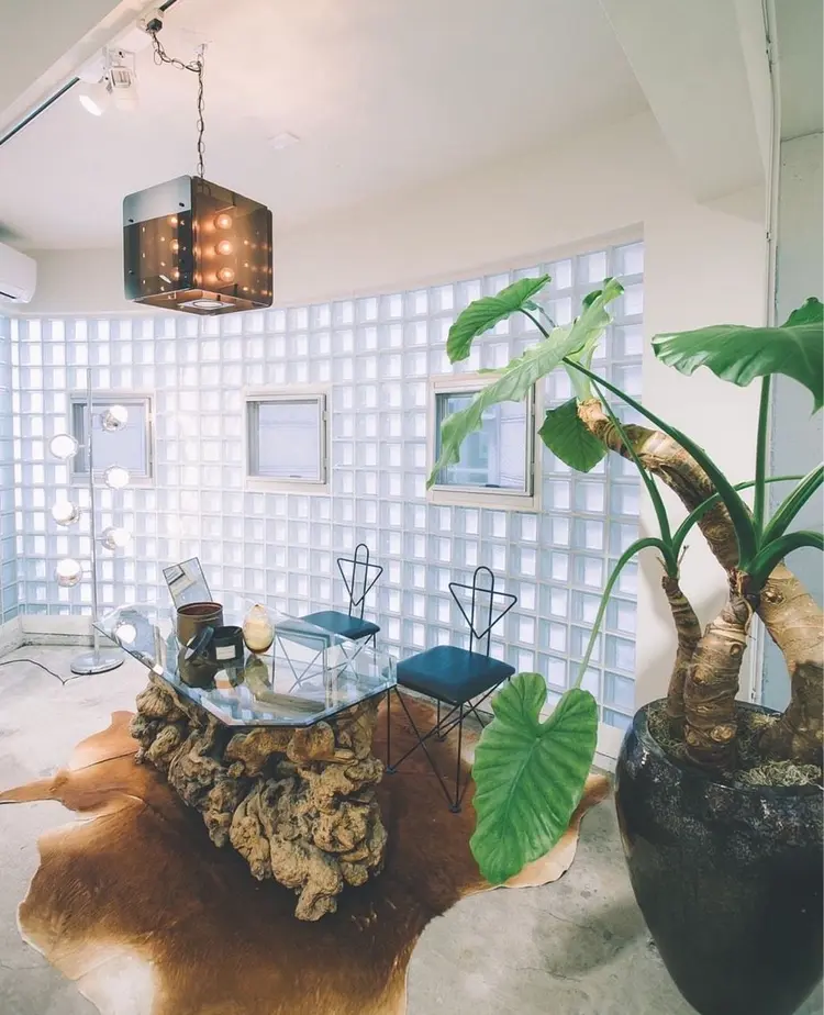 WATERの内観・外観2