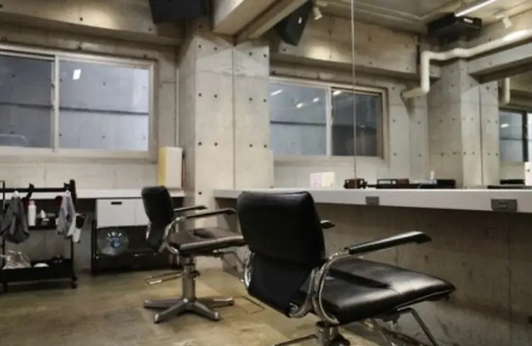 aimの内観・外観1