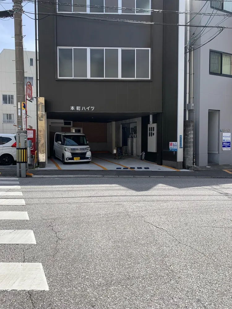 一坪(ひとツボ)サロンあぷりの内観・外観1