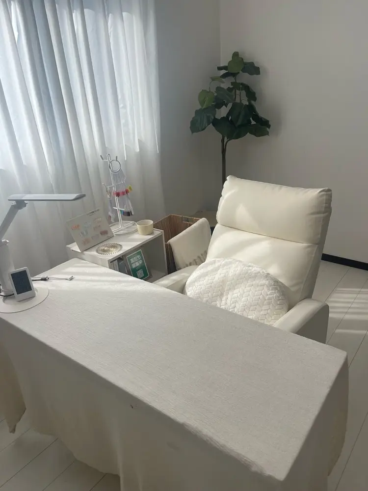 nanairo  nailの内観・外観2