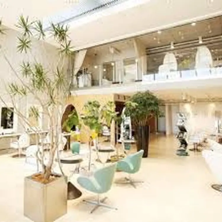 オブヘア　ウエスト店の内観・外観2