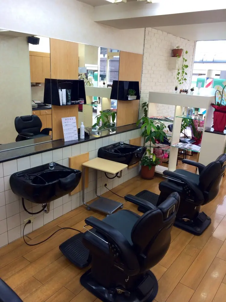 BarberTOKUTOKOの内観・外観1