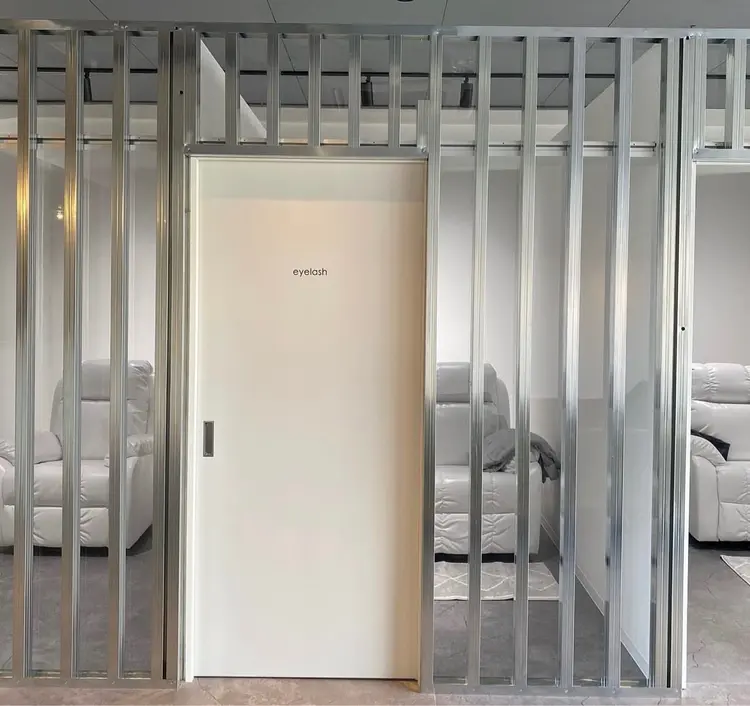 sol nail&eyelashの内観・外観3