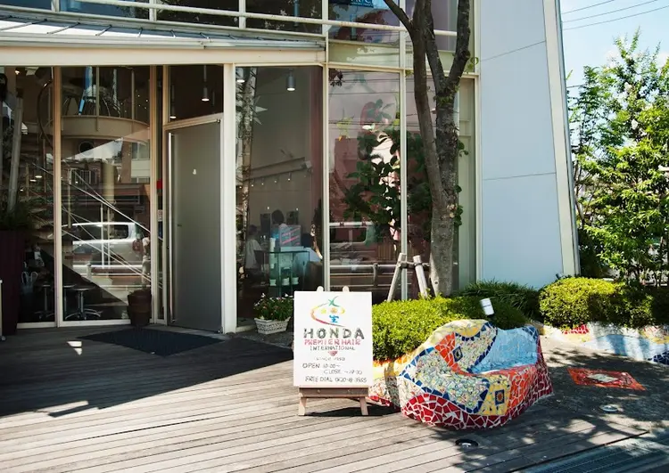 ホンダプレミアヘアーの内観・外観2