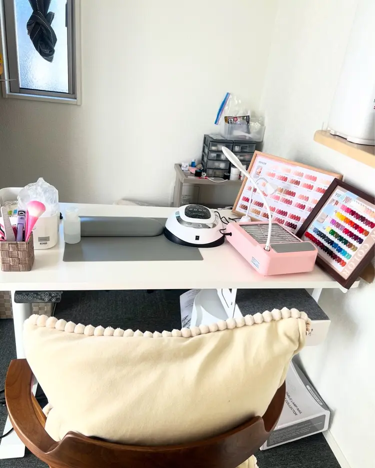 緑ネイルサロンの内観・外観1