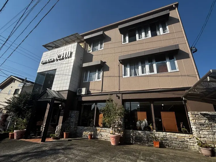 イチイ美容院の内観・外観1