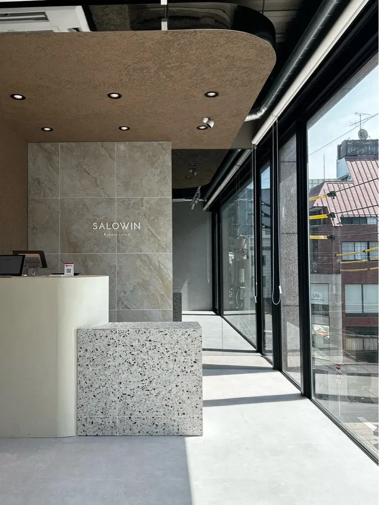 SALOWIN鹿児島天文館店の内観・外観1