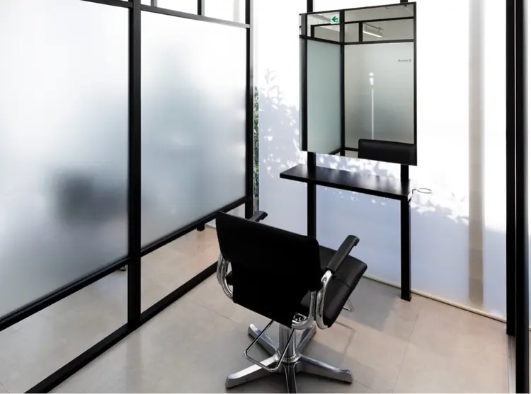 SALOWIN 原宿 IL Saliceの内観・外観1